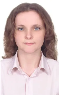 Юлия Александровна - репетитор по предметам начальной школы и подготовке к школе