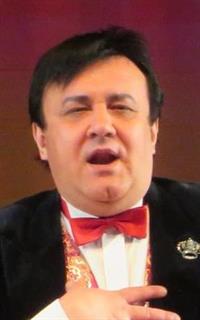 Вячеслав Сергеевич - репетитор по музыке