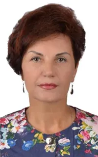 Зинаида Ивановна - репетитор по химии