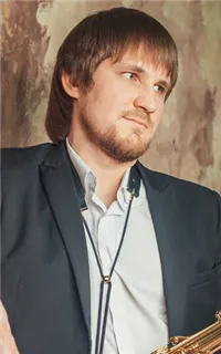 Александр Васильевич - репетитор по музыке