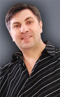 Владимир Михайлович - репетитор по музыке