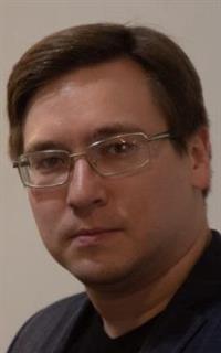 Руслан Гафурович - репетитор по экономике