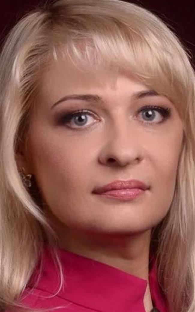 Ирина Валентиновна - репетитор по обществознанию и другим предметам