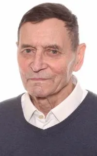 Юрий Валентинович - репетитор по физике