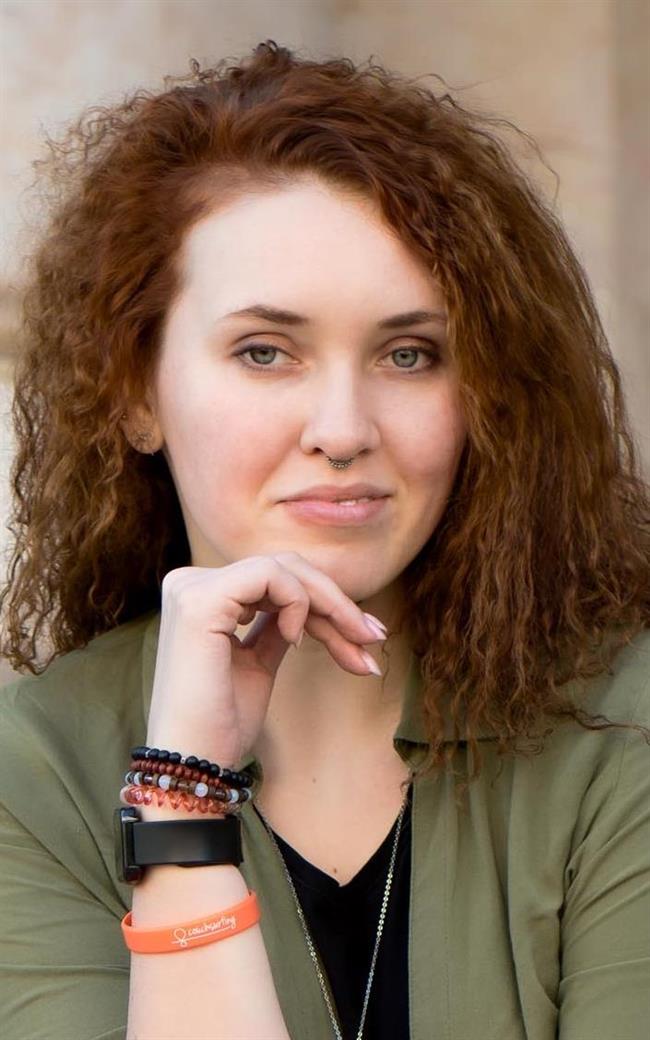 Алина Олеговна - репетитор по английскому языку и испанскому языку