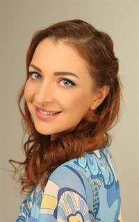 Ирина Юрьевна - репетитор по экономике и обществознанию