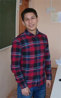 Ильяс Игоревич - репетитор по математике и физике