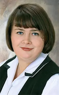 Людмила Николаевна - репетитор по биологии, химии и физике