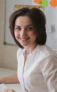 Анна Михайловна - репетитор по обществознанию