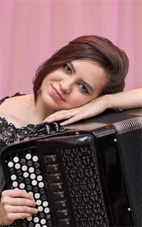 Валерия Викторовна - репетитор по музыке