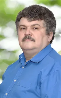 Юрий Иванович - репетитор по музыке