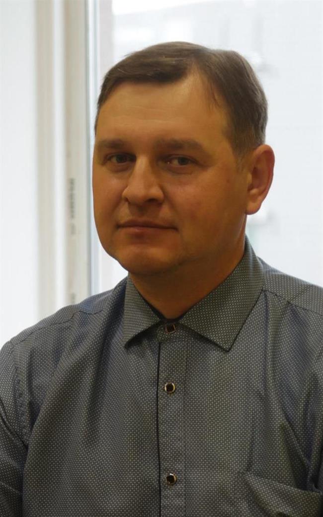 Александр Викторович - репетитор по информатике
