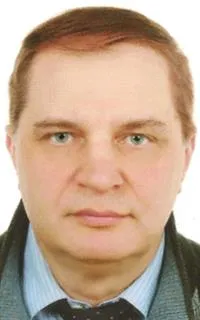 Петр Игоревич - репетитор по математике, физике и английскому языку