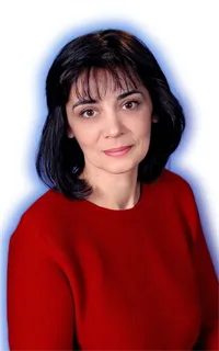 Виктория Леонидовна - репетитор по предметам начальной школы, английскому языку, русскому языку, математике и подготовке к школе