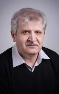 Михаил Георгиевич - репетитор по истории и обществознанию