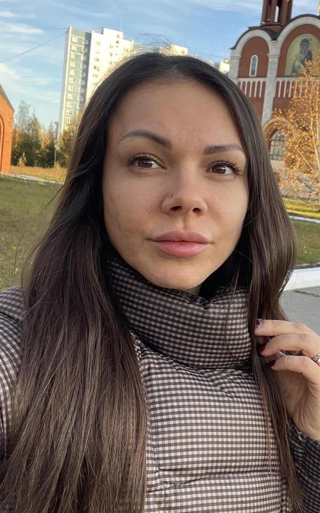 Кристина Сергеевна - репетитор по английскому языку, спорту и фитнесу и русскому языку