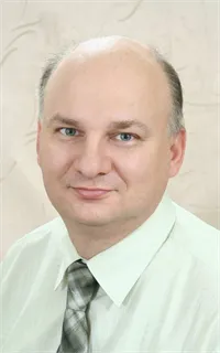 Алексей Евгеньевич - репетитор по химии