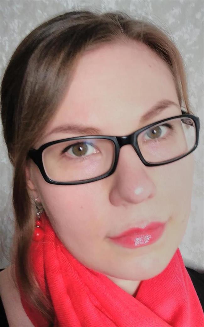 Алена Николаевна - репетитор по обществознанию, английскому языку и французскому языку