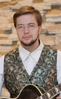 Денис Сергеевич - репетитор по музыке