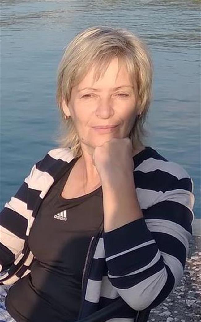 Ольга Викторовна - репетитор по подготовке к школе, предметам начальной школы, математике и географии