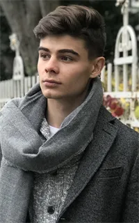 Илья Николаевич - репетитор по математике и физике