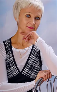 Ольга Михайловна - репетитор по обществознанию
