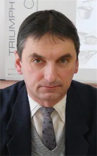 Владислав Михаилович - репетитор по физике