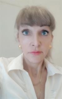 Марина Николаевна - репетитор по английскому языку и предметам начальной школы