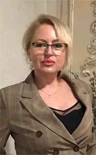 Елена Анатольевна - репетитор по подготовке к школе и предметам начальной школы