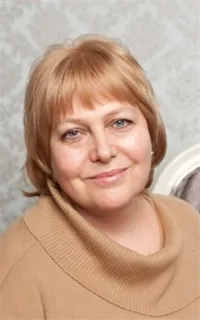 Лариса Михайловна - репетитор по химии и биологии