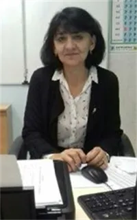 Джульетта Айковна - репетитор по химии и биологии