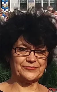 Эльвира Будимировна - репетитор по физике