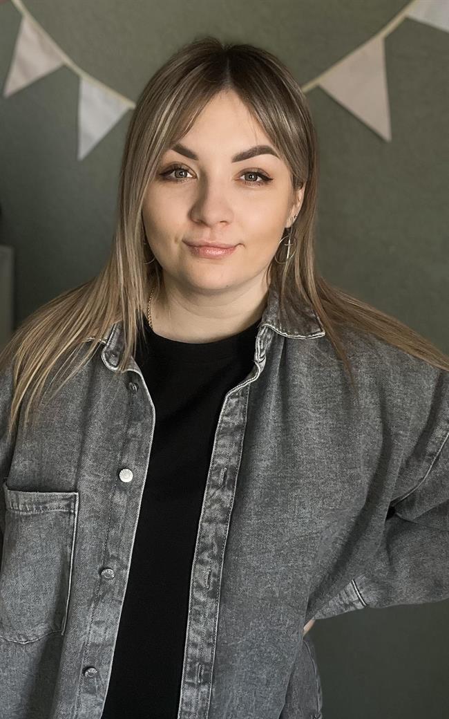 Алина Олеговна - репетитор по английскому языку и подготовке к школе