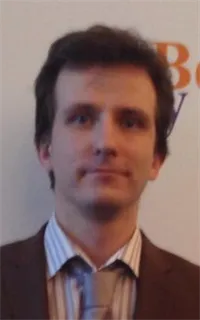 Виталий Владимирович - репетитор по обществознанию и математике