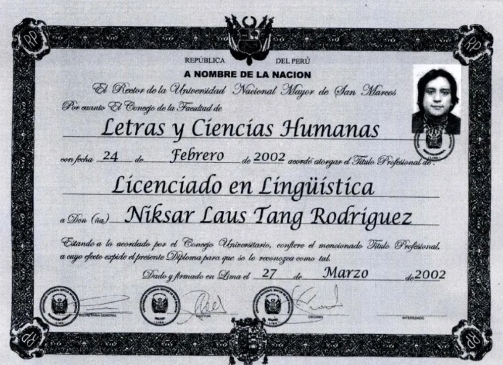 Главный национальный университет Сан-Маркос в Лиме (Universidad Nacional Mayor de San Marcos, UNMSM), факультет гуманитарных и социальных наук, бакалавр лингвистики, 2002 г, перевод.