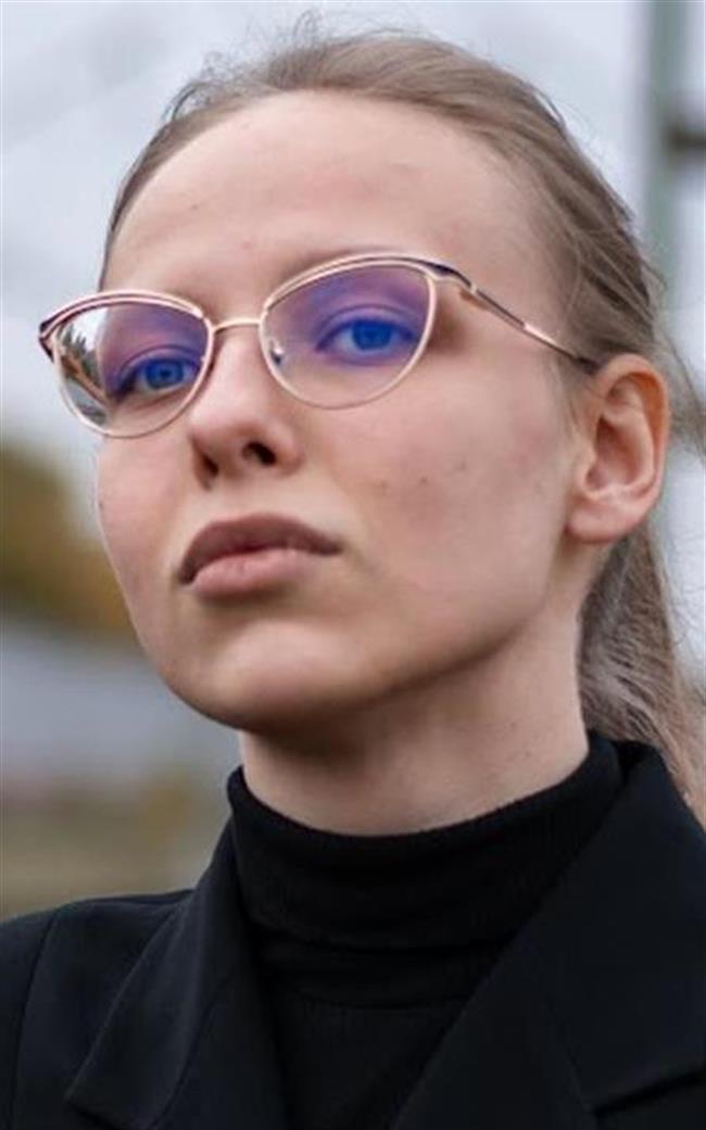 Екатерина Алексеевна - репетитор по математике и физике