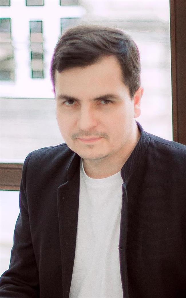 Виктор Юрьевич - репетитор по музыке