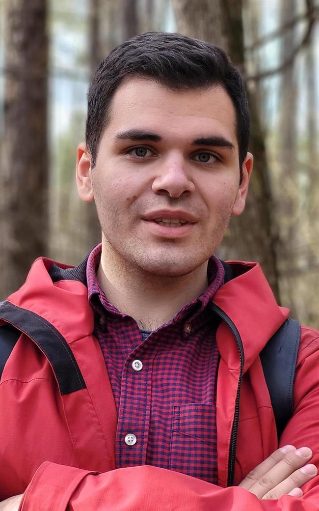 Максим Бассамович - репетитор по математике и физике