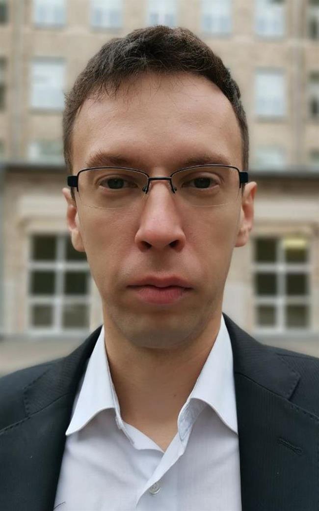 Виталий Владимирович - репетитор по физике и математике