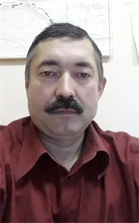 Руслан Алимович - репетитор по информатике