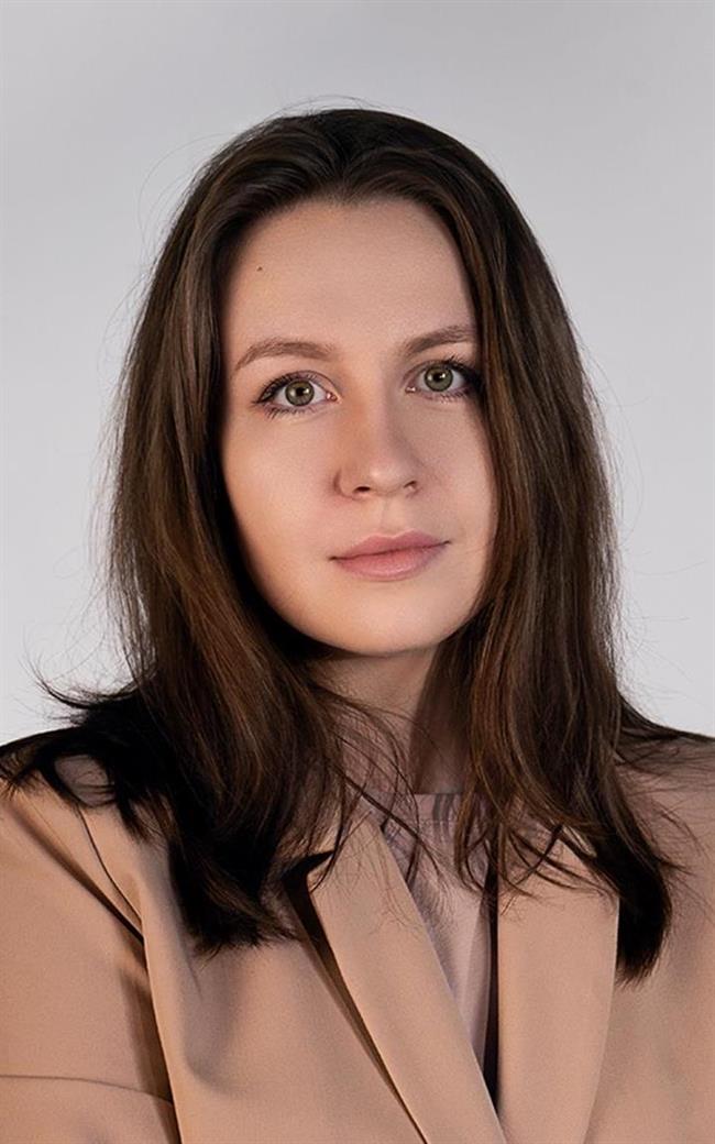 Диана Рашидовна - репетитор по физике и математике