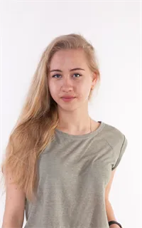 Екатерина Евгеньевна - репетитор по английскому языку, русскому языку, истории, обществознанию и предметам начальной школы