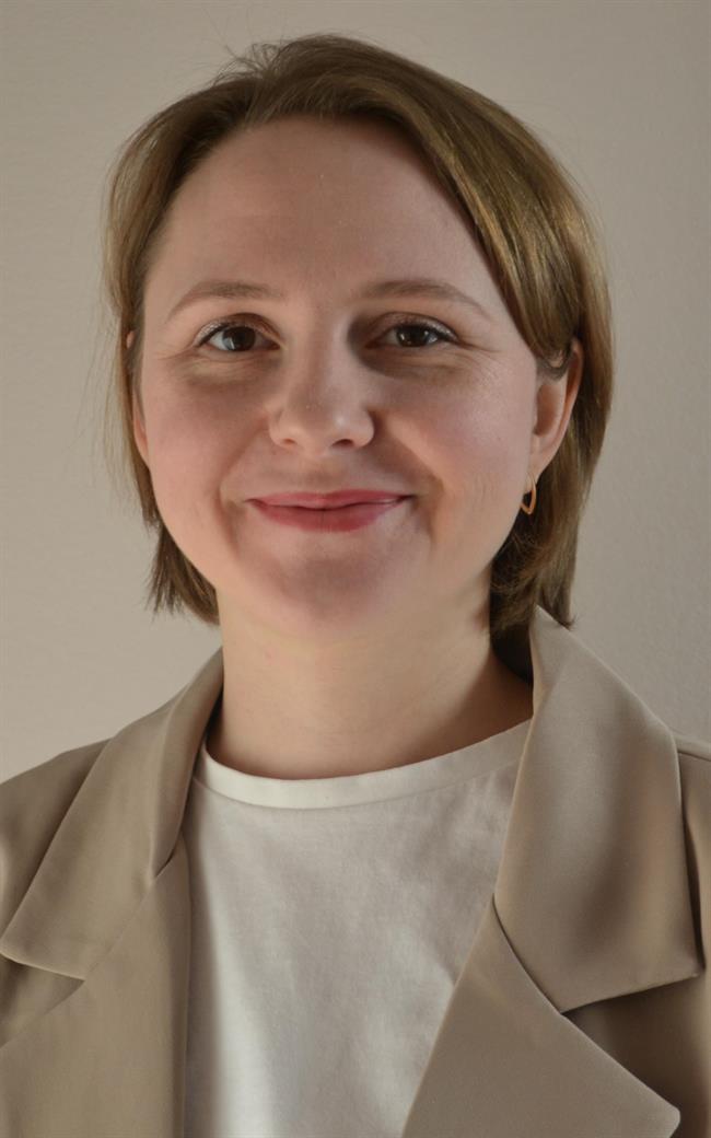 Екатерина Олеговна - репетитор по французскому языку