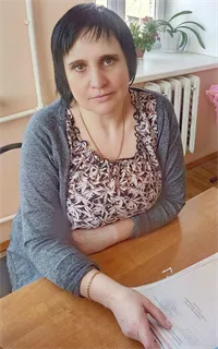 Елена Владимировна - репетитор по географии