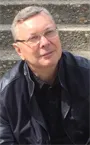 Владимир Владимирович - репетитор по математике, физике и информатике