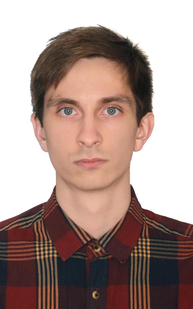 Кирилл Максимович - репетитор по математике, физике и информатике
