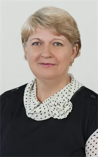 Валентина Александровна - репетитор по подготовке к школе, предметам начальной школы, русскому языку и математике
