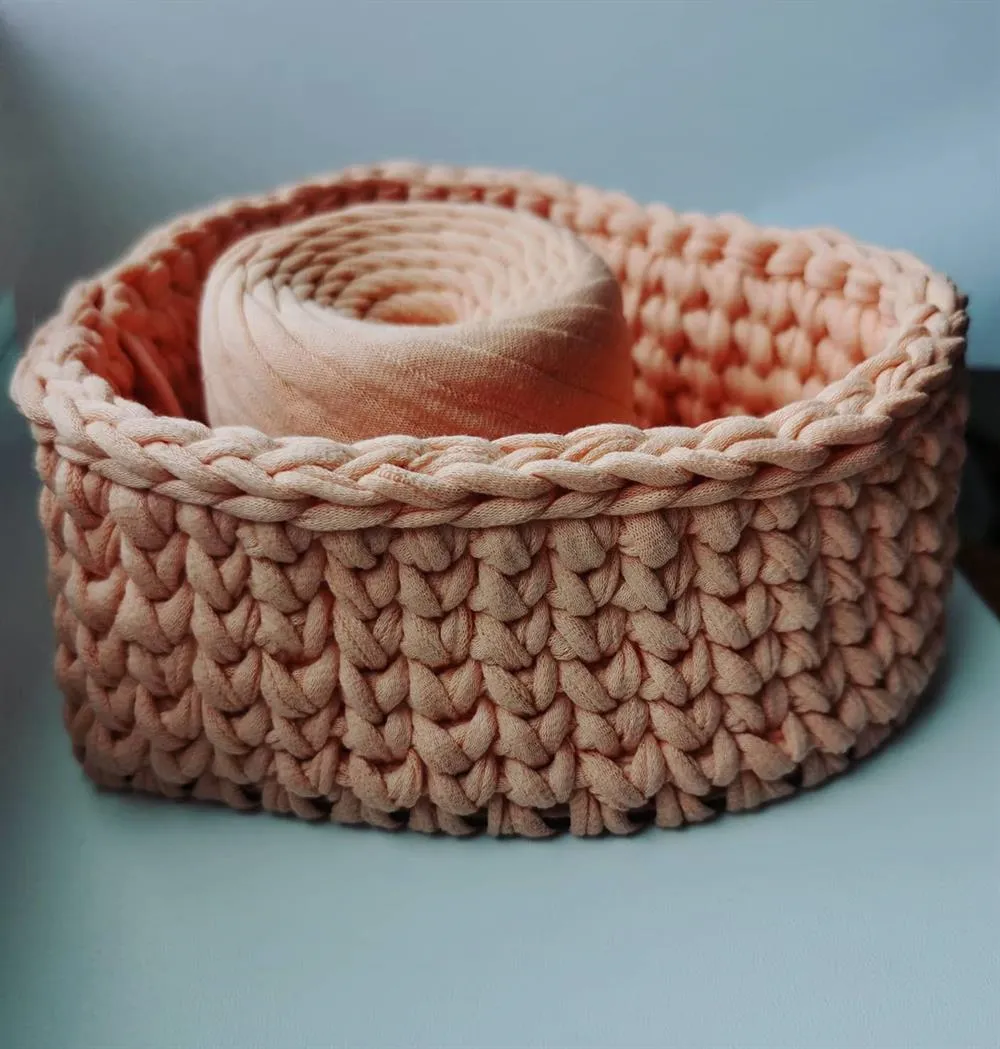 Корзиночка из трикотажной пряжи крючком