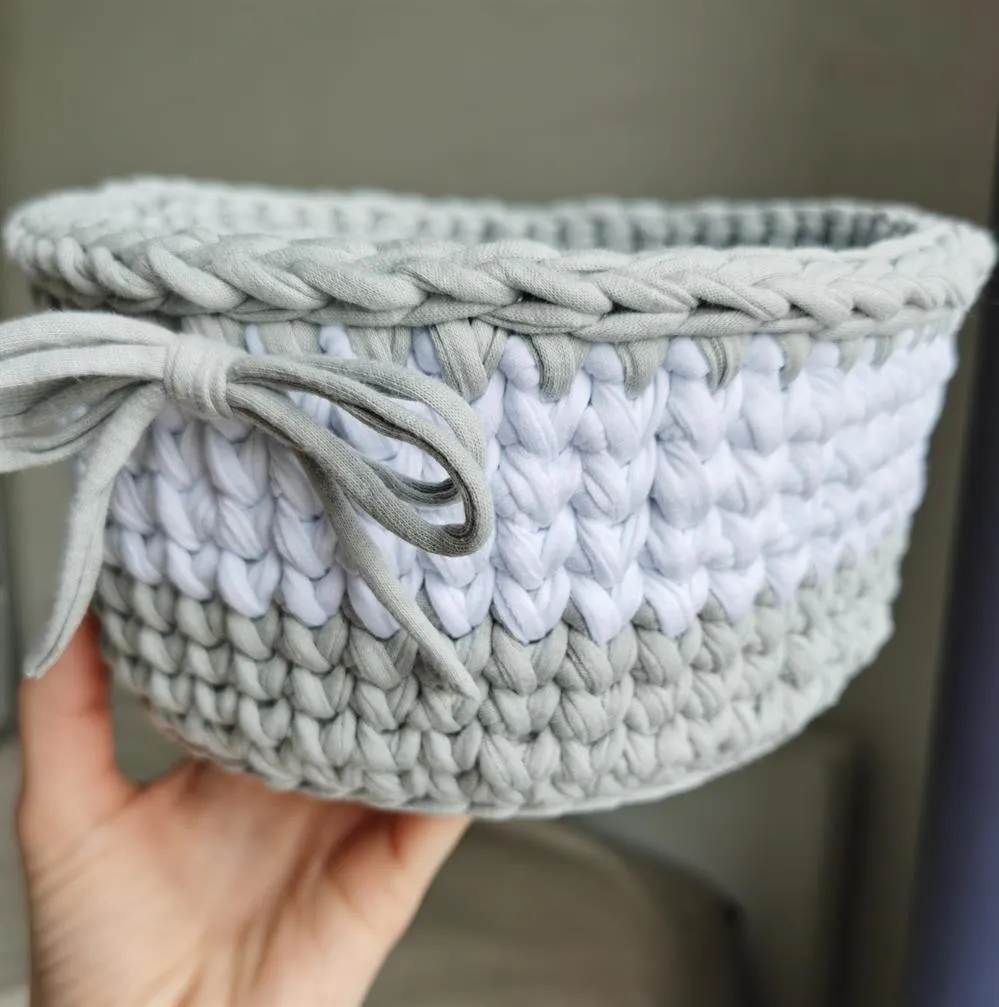Корзиночка из трикотажной пряжи крючком