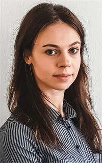 Анастасия Игоревна - репетитор по обществознанию